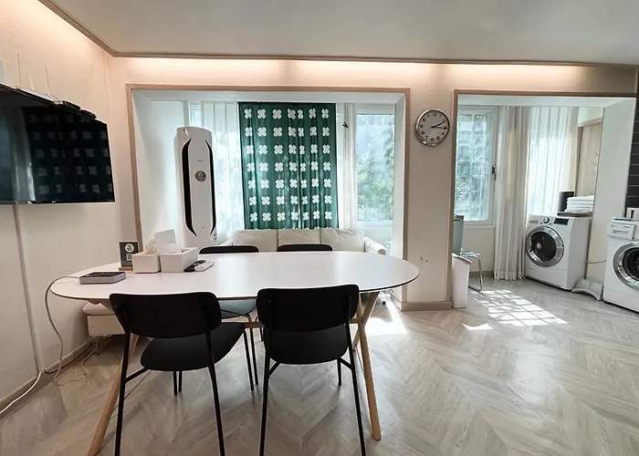 Hongdae Park 3room *