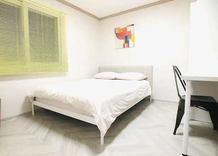 Hongdae Park 3room